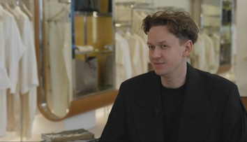 Michael Kováčik patrí k popredným návrhárom. Tvrdí, že jeho výtvory môžu nosiť len ľudia s dobrým srdcom