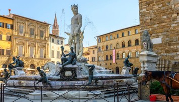 Turistka poškodila slávnu pamiatku vo Florencii. Za absurdný nápad zaplatí tisíce eur