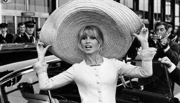 Zomrela francúzska herecká ikona Brigitte Bardotová (†91)