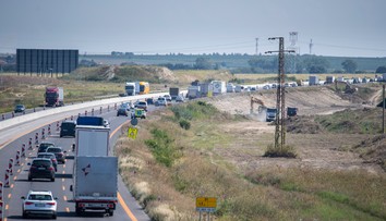 Na bratislavských cestách sa vodiči po nehodách zdržia, úsek D1 je už prejazdný