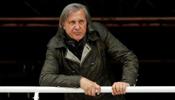 Búrlivák Nastase opäť lieta v problémoch, polícia ho zatkla dvakrát v priebehu dňa