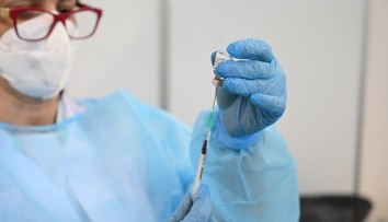 Vedec Celec: Je veľmi pravdepodobné, že budeme potrebovať aj štvrtú dávku