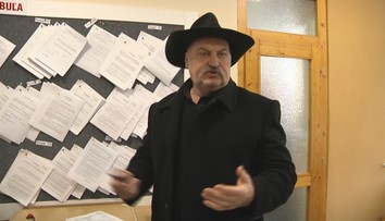 Mikulášovi Varehovi dali dole náramok. Súd mu prikázal zamestnať sa