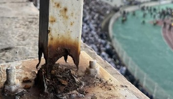 VIDEO: Chvíle hrôzy na štadióne v Alžírsku. Pád tribúny si vyžiadal obete, desiatky ľudí sa zranili