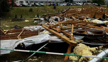 FOTO: Gelnica po veternej smršti. Materiálne škody sú obrovské, mesto spustilo zbierku