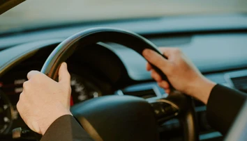 Pozor, aby sa dovolenka neskončila predčasne. V susednej krajine vám za toto porušenie môžu zhabať auto