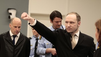 Nórsko si pripomína piate výročie krvavého Breivikovho vyčíňania