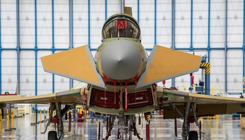 FOTO: Španielsko ukázalo stíhačku Eurofighter novej generácie. Prvý stroj opustil továreň
