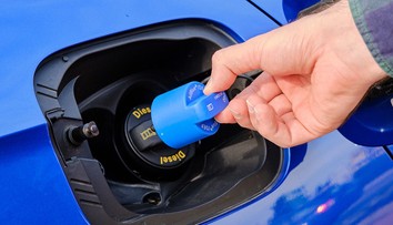 R. Sulík ubezpečuje, že autá, ktoré potrebujú roztok AdBlue, jazdiť neprestanú