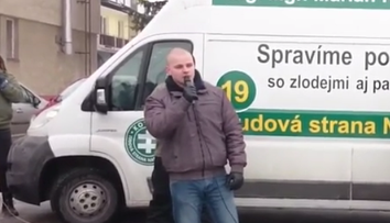 Medveckého z ĽSNS nahradil Mazurek: Slovne útočil na Arabov a obhajoval Hitlera