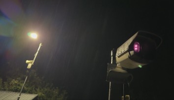 So zlodejmi majú čoraz častejšie problémy aj obce na Kysuciach. Starostovia sa na nich snažia doslova posvietiť