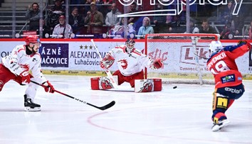 V predĺžení rozhodol 40-ročný Červenka. Pardubice sa zbavili finálovej kliatby, Kelemen s Čerešňákom oslavujú titul