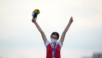 Je bez profi tímu a trénera, všetko si plánuje sama. Vyštudovaná matematička získala na OH senzačné zlato