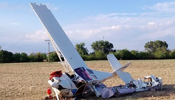 FOTO+VIDEO: Pri Sládkovičove sa zrútilo malé lietadlo, pilot a spolujazdkyňa sú zranení