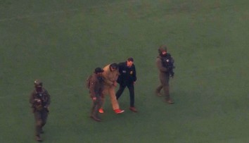 Maduro s manželkou sa pri zásahu komanda zranili po výbuchu zábleskového granátu