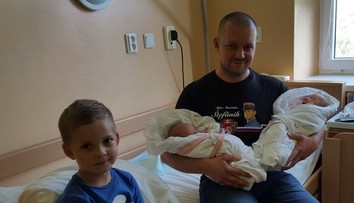 Dvojičky si pred príchodom na svet užili spanilú jazdu s húkačkami: Policajti pomáhali a chránili!