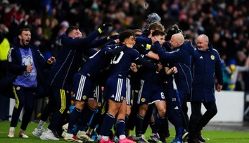 Škótsko si v infarktovom závere vybojovalo postup na MS. Slovensko pri žrebe baráže definitívne v druhom koši