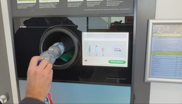 Zálohovací systém plastových fliaš spustili už aj v Rakúsku. Cena za PET fľašu či plechovku vás asi prekvapí