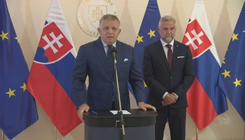 Premiér označil kauzu covidových MOM za megaškandál. Pýta sa, kde skončili takmer dva milióny eur