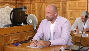 Očistec: Hodiny usvedčoval seba aj ostatných. Úplatky vraj nosili vo veľkej športovej taške, aj pol milióna eur