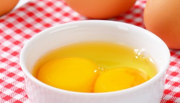 Červená škvrna na vaječnom žĺtku: Je bezpečné ho jesť?