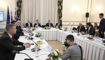 Výjazdové rokovanie za prísnych bezpečnostných opatrení: Vláda zasadá v Smoleniciach