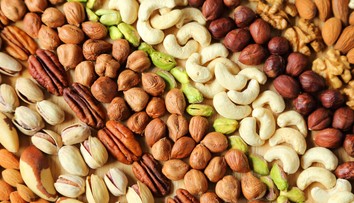 Radi ich chrúmeme pri sledovaní televízie. Prekvapí vás, čo všetko v nich našli