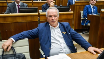 Prezident vymenuje Radačovského a Kmeca za veľvyslancov budúci týždeň. S prvým sa chce ešte rozprávať