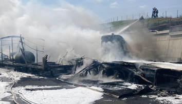 Pred tunelom Branisko horel po nehode kamión, uzatvorili diaľnicu D1