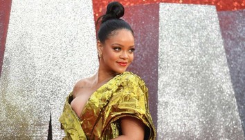 Ktorým kráskam takmer vyskočili zo šiat von? Toto sú najhlbšie dekolty roku 2018