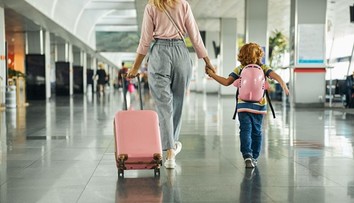 Matku malého chlapčeka nepustili do lietadla. Chvíľka nepozornosti ju vyšla poriadne draho
