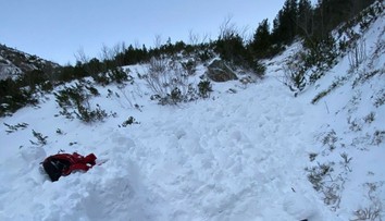 Lavína v Tatrách usmrtila 25-ročného skialpinistu. Kamarátom sa ho nepodarilo zachrániť