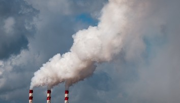 V Komárne sa mimoriadne zhoršilo ovzdušie. Ľudia by mali vychádzať z domov a vetrať len v nevyhnutnom prípade