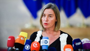 Bývalú šéfku diplomacie EÚ Mogheriniovú obvinili z podvodu aj korupcie