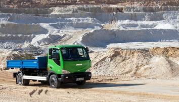 Avia sa vracia na cesty. Obnovia aj jej tradičné logo