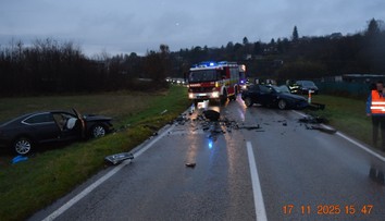 FOTO: Po hromadnej nehode zostali z áut len vraky. Chybu urobil mladý vodič
