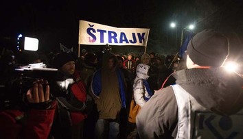 Zamestnanci PPS Group Detva štrajkujú