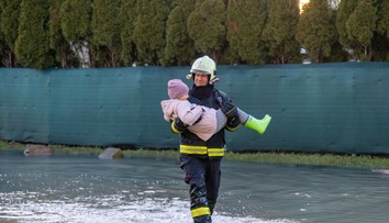 Ľuďom v Sliači musia nosiť ohrievače. Situácia je v meste stále vážna
