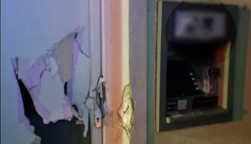 Rušné ráno na západe Slovenska. V Malackách vybuchol bankomat