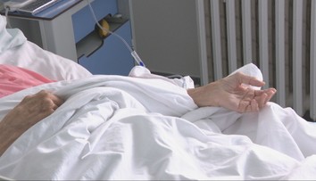 Pacienti si ho museli platiť sami. Základný liek pri liečbe rakoviny opäť preplatia