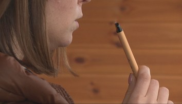 Vaping je horší ako klasické cigarety. Nová štúdia upozorňuje na čoraz populárnejší spôsob fajčenia