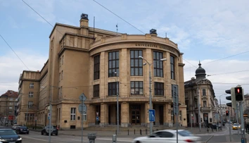 Talentové štipendiá pre vysokoškolákov budú pokračovať. Šikovní študenti môžu získať tisíce eur ročne