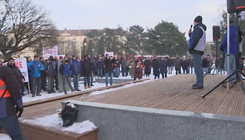 Boj za vyššie mzdy a lepšie podmienky: Zamestnanci najväčšieho oceliarenského podniku pritvrdzujú