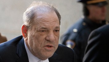 Weinstein sa odvolal proti rozsudku, ktorý ho poslal na roky za mreže
