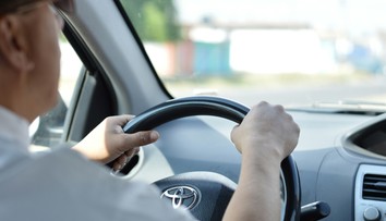 Európska krajina prišla s prevratnou novinkou. Kto odovzdá vodičák, dostane 25 000 eur