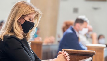 Čaputová bola po dlhšej dobe v kostole. Uctila si sv. Cyrila a Metoda