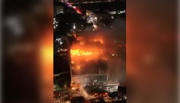 VIDEO: Nákupné centrum sa zmenilo na smrtiacu pascu. Požiar v irackom meste má najmenej 60 obetí