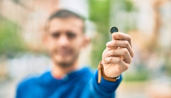 Dvanásťhodinový experiment odhalil pravdu. Ktorá strana mince padá častejšie?