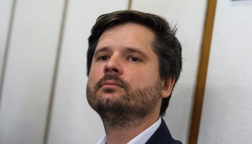 Bývalému štátnemu tajomníkovi envirorezortu Kičovi mali ponúknuť úplatok pol milióna. Polícia vzniesla obvinenie