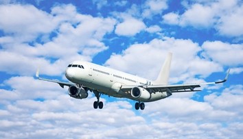 Lietadlo v Košiciach náhle prerušilo pristávanie. Nečakaný manéver vystrašil cestujúcich